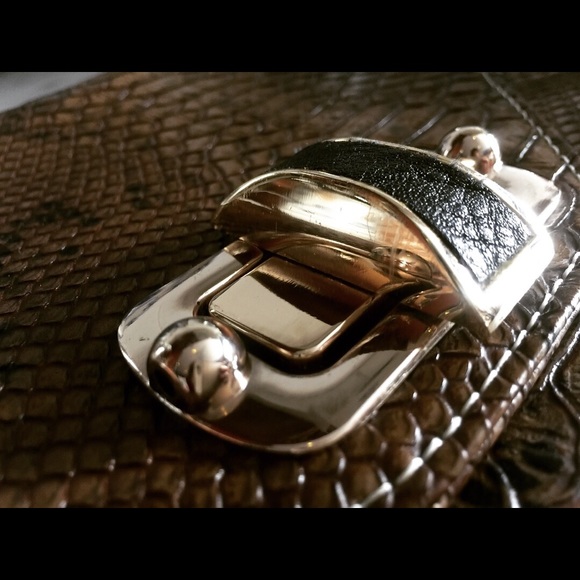 Two Tone Faux Leather Embossed Convertible Bag - Picture 6 of 8